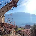 Village Hideaway With Views Tatil Evi
