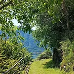 Village Hideaway With Views Tatil Evi *