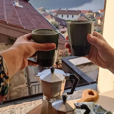 Village Hideaway With Views בית נופש Ossuccio