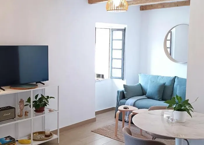 Vakantiehuis Village Hideaway With Views *