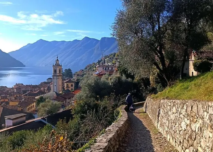 Village Hideaway With Views * Ossuccio