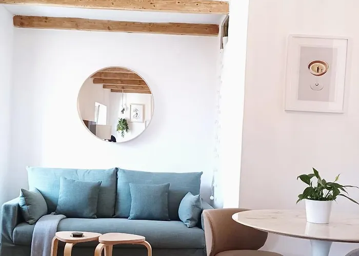 Village Hideaway With Views Ossuccio