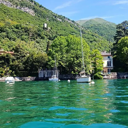 Village Hideaway With Views Ossuccio